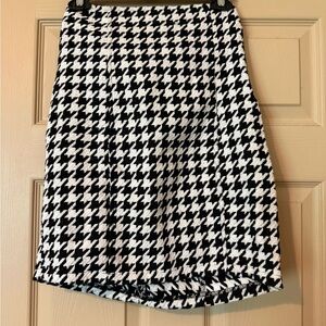 AKIRA Black and White Mini Pencil Skirt